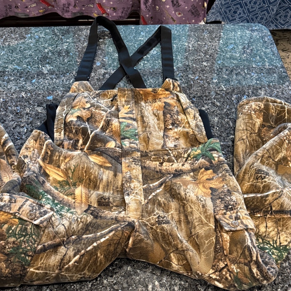 Real tree super warm lined Camo Overalls with adj Suspenders Midway XL Tall T
